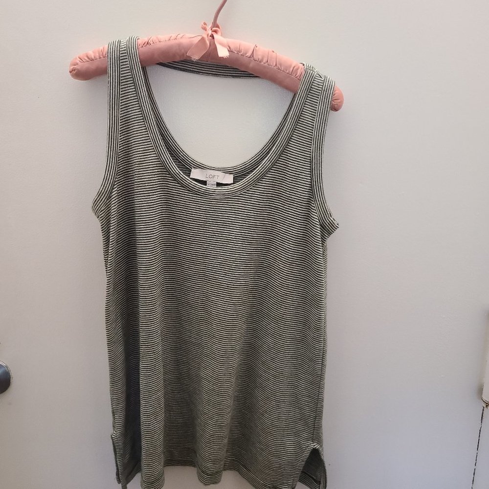 GREEEN AND WHITE LOFT STRIPPED TOP